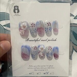 Floral Nail Art Set with Blue and Pink Accents Size M